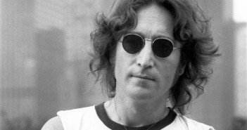 Subastan la primera carta escrita por John Lennon