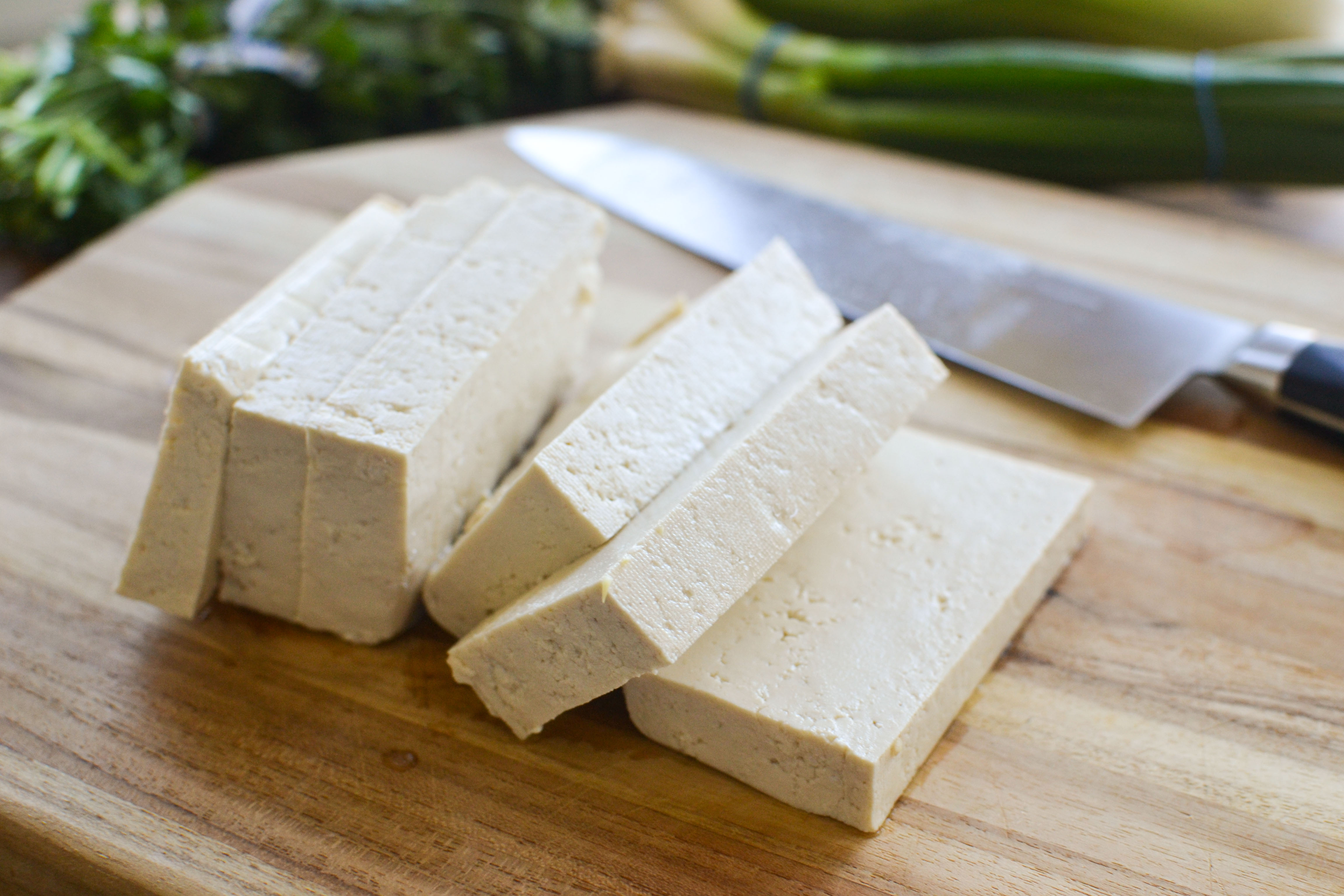 Сыр тофу из чего делают польза. Тофу соевый. Сыр тофу. Соевый сыр тофу. Tofu - сыр тофу.